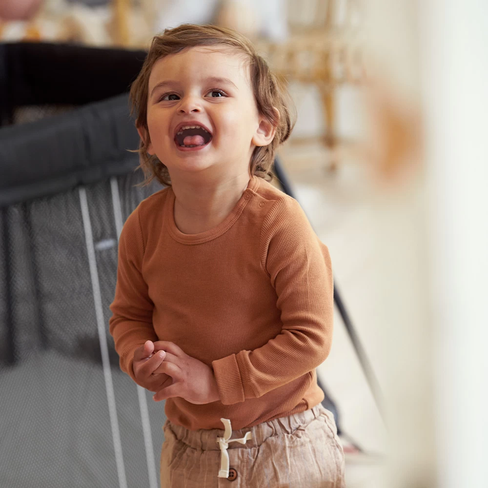 Lit Parapluie Light Noir De BabyBjörn – Image 4